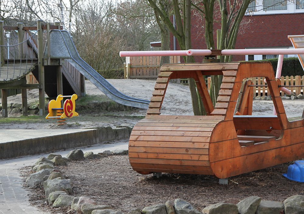 Kindergarten Spielplatz Fordernde Elemente Ihr Galabauer In Dortmund Grunpartner Kley